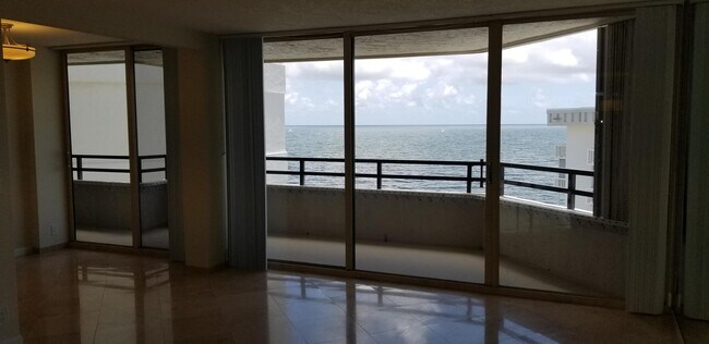 Building Photo - 3560 S Ocean Blvd