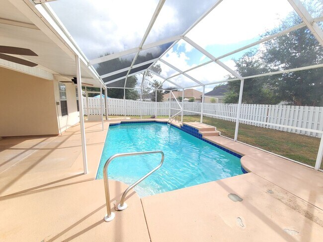 Building Photo - The Hammocks Phase I Pool Home-Lynn Haven