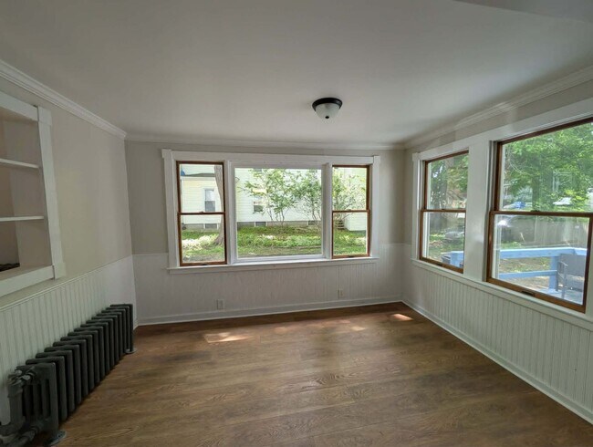 Building Photo - 258 Essex St