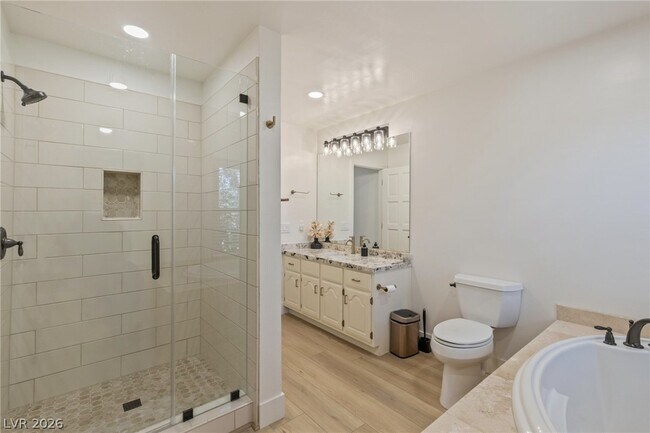 Building Photo - 4045 W Mardon Ave