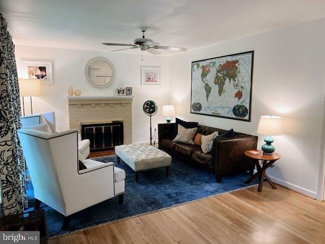 Building Photo - 5885 9th Rd N