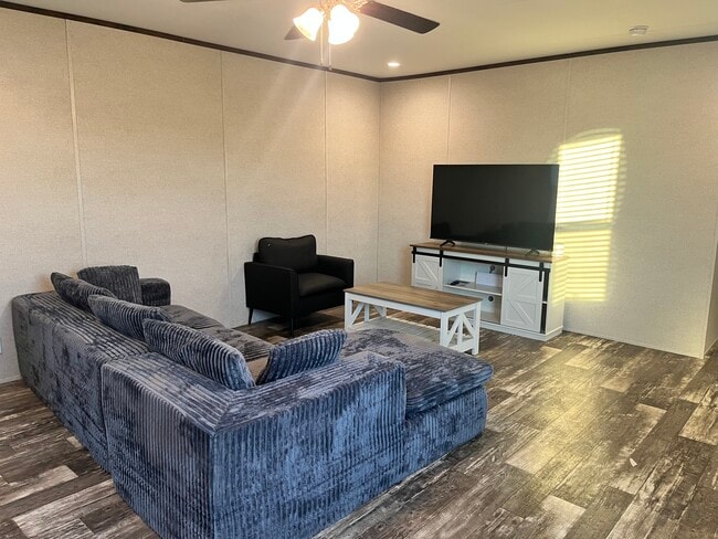 Building Photo - 378 Antley Rd