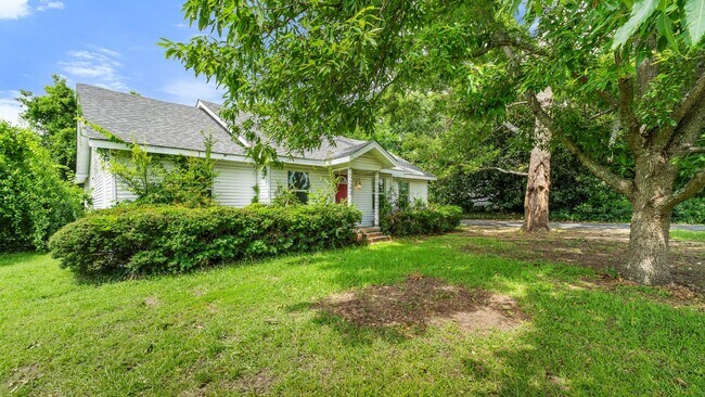 Building Photo - ? FOR RENT | New Boston, TX
