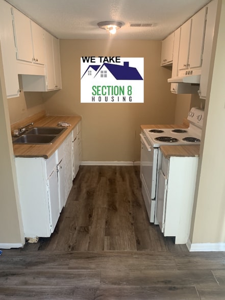 Primary Photo - 5273 Flowering Peach Dr