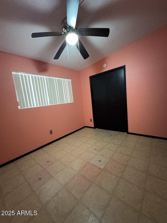 Building Photo - 4702 Pso Del Rico