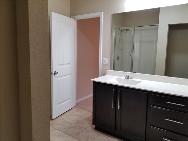 Building Photo - 300 Northern Flicker St