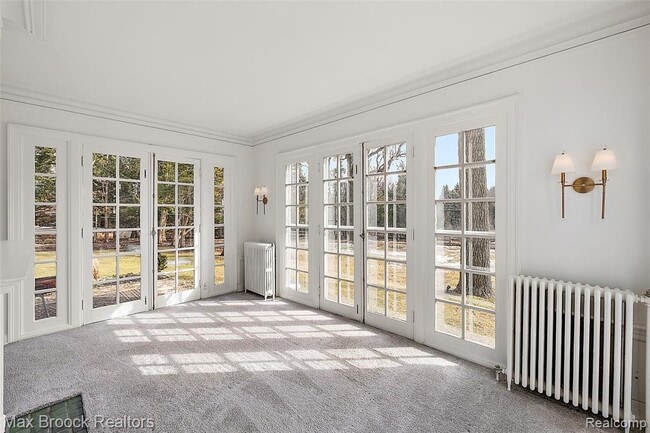 Building Photo - 1200 Orchard Ridge Rd