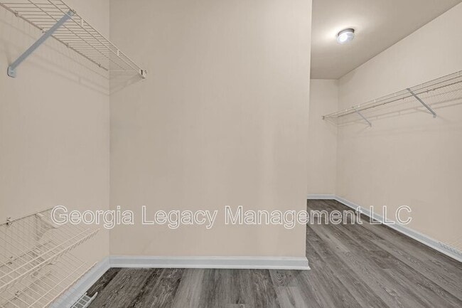 Building Photo - 816 Kaitlyn Dr