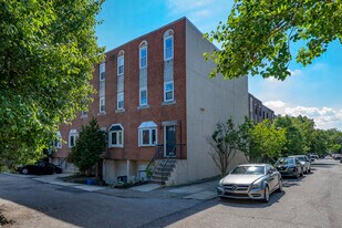 Building Photo - 2822 Ogden St