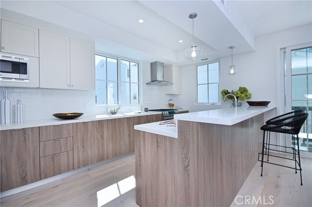 Building Photo - 4641 Cahuenga Blvd