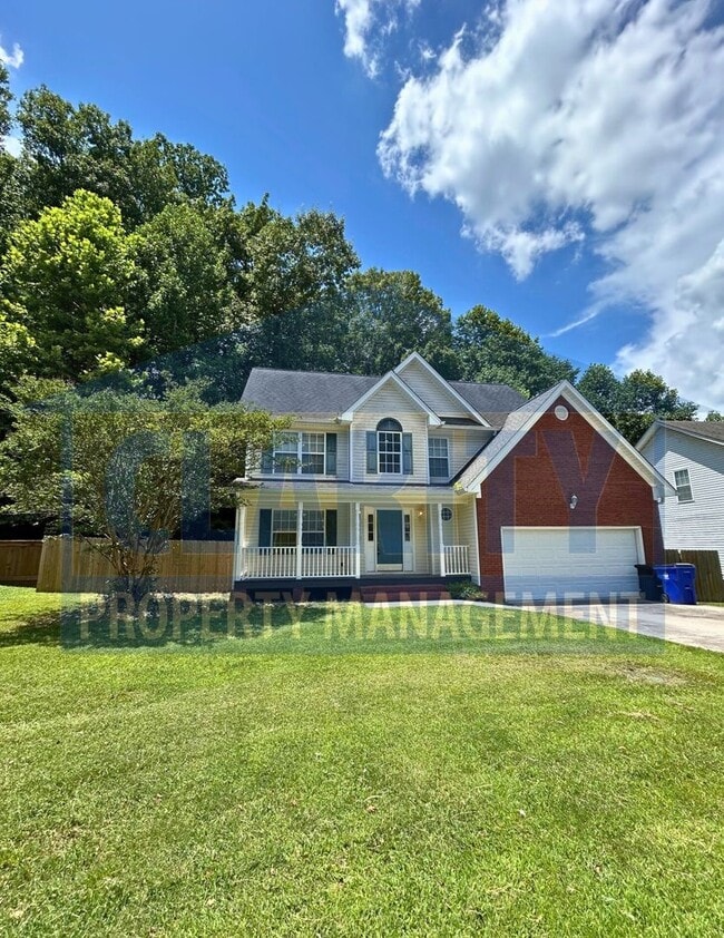 Building Photo - Beautiful three bedroom home in North Clev...