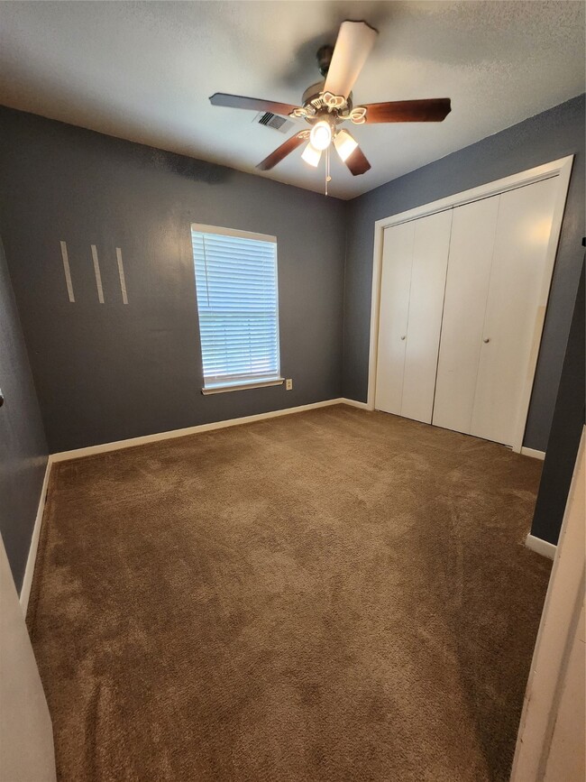 Building Photo - 10607 Horseshoe Bend Dr