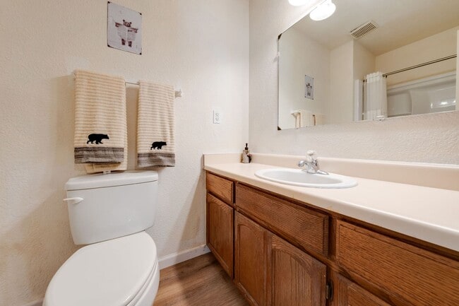 Building Photo - Charming 4 Bedroom Home on Beautiful 10-Acre Property!