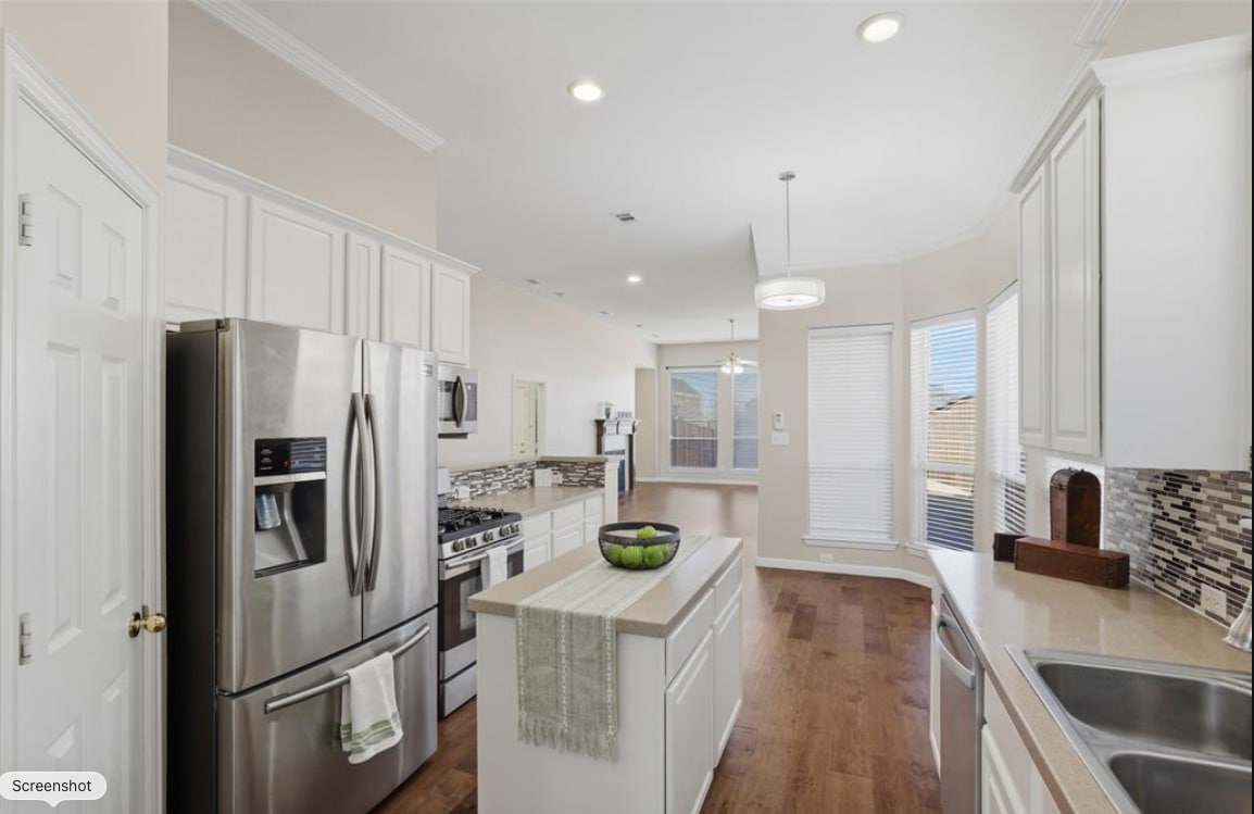 Building Photo - 4077 Truman Dr