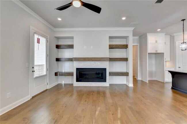 Building Photo - 4536 Molder Dr