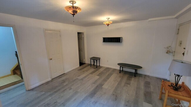 Building Photo - 63-25B Bourton St