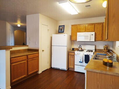 Building Photo - 3420 Old Mill Rd