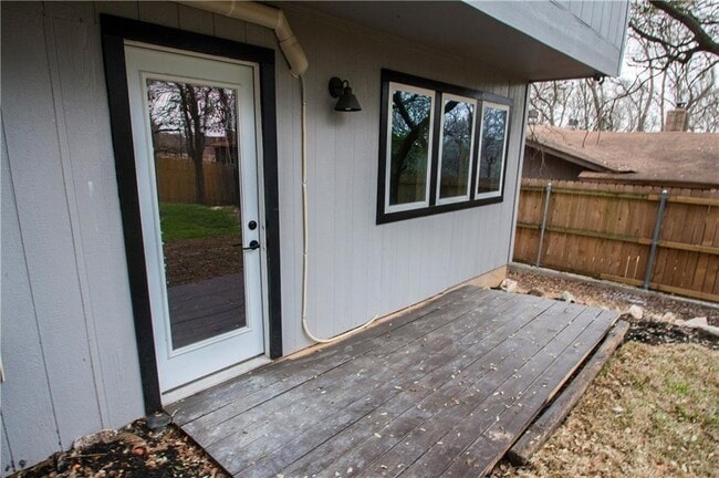 Building Photo - 409 Dove Haven Dr
