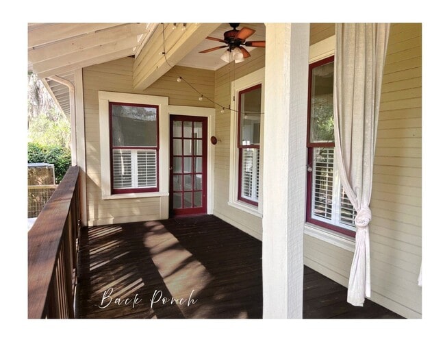 Building Photo - 208 Bartlett St