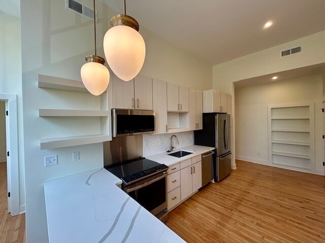 Building Photo - The Belknap