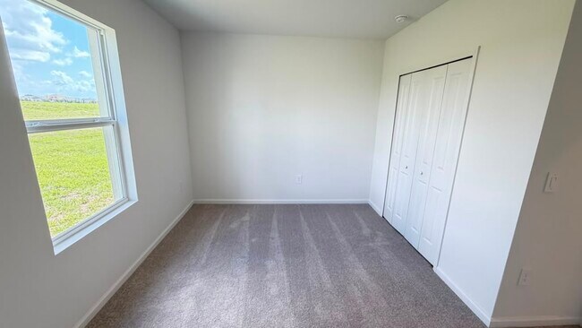 Building Photo - 3375 Alexander Dr