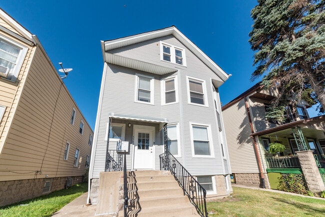 Building Photo - 5344 W Eddy St