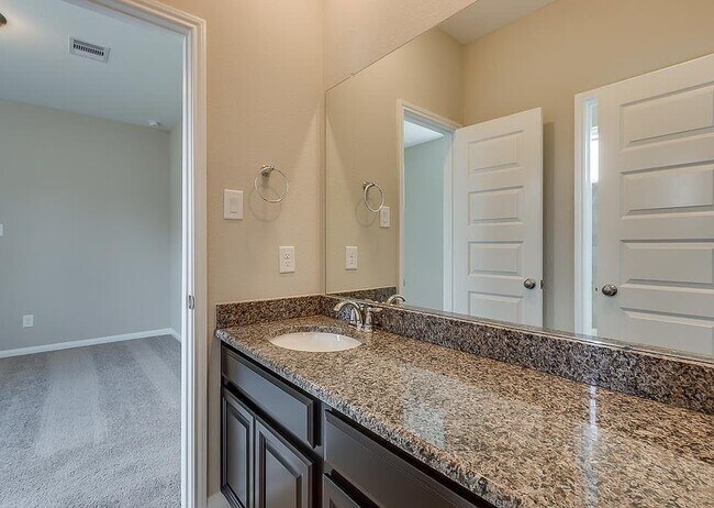 Building Photo - 8119 Braddock Hills Ln