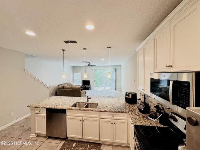 Building Photo - 3630 Creswick Cir