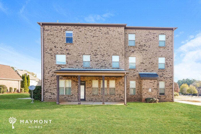 Building Photo - 1001 Donegal Dr