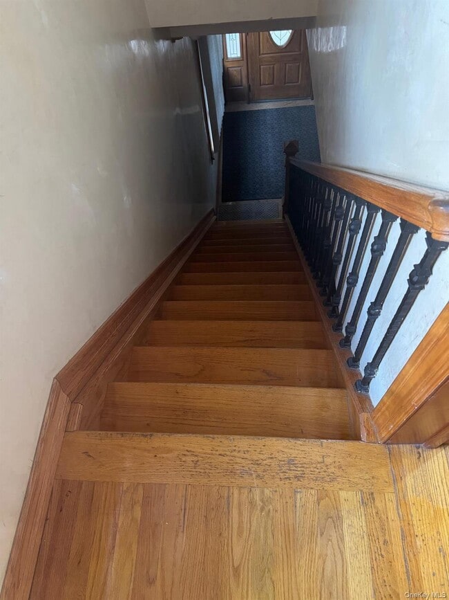 Building Photo - 138-54 Hoover Ave