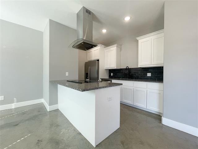 Building Photo - 1215 Oak Dr