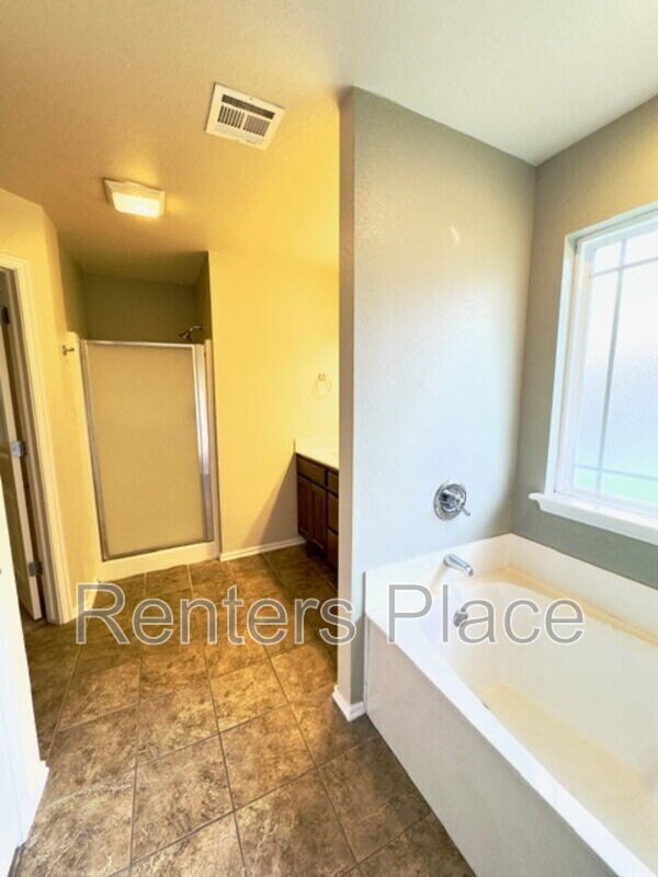 Building Photo - 9025 North 157 East Avenue