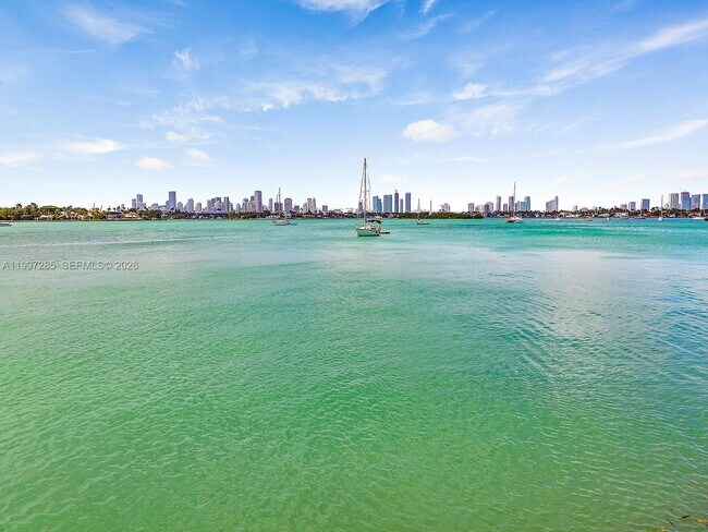 Building Photo - 1330 West Ave