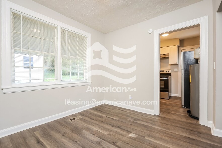 Building Photo - 2017 7th St