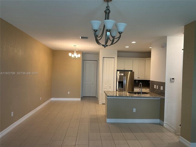 Building Photo - 11718 SW 13th Ct