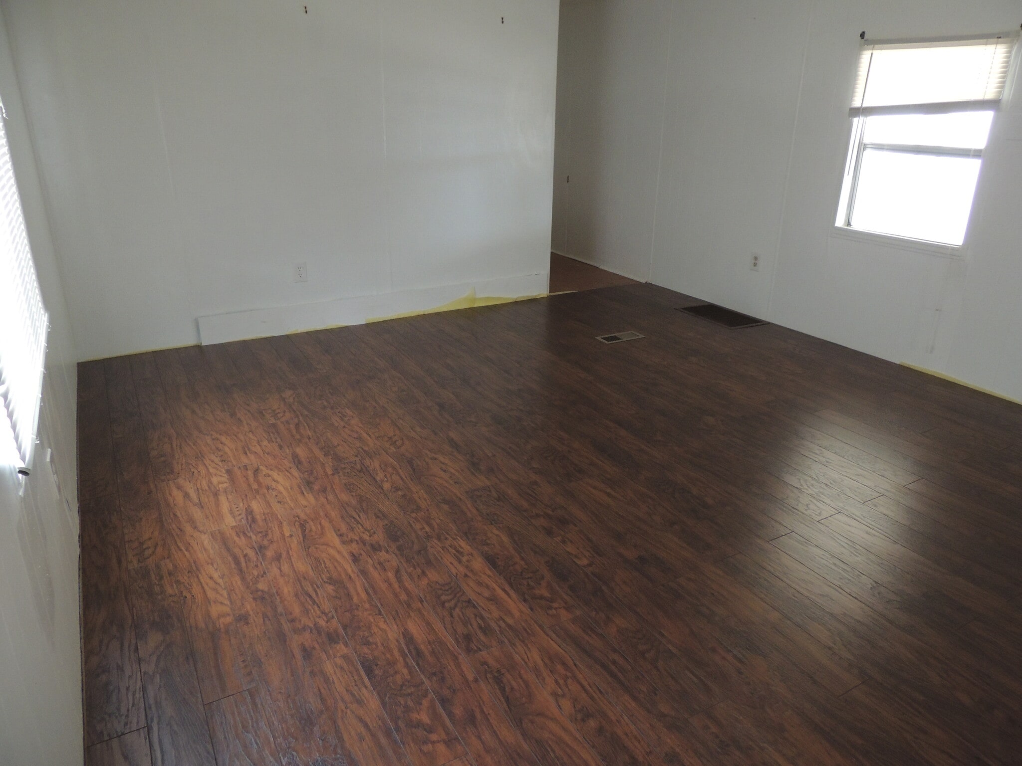 LIVING ROOM - 7424 Egress Ln