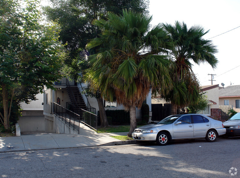 Primary Photo - 12700 Freeman Ave