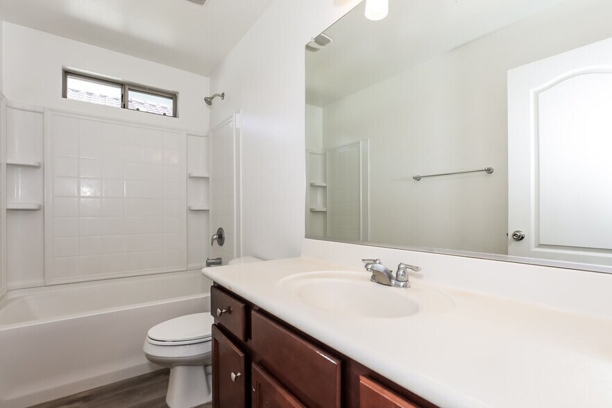 Building Photo - 2946 N 72nd St