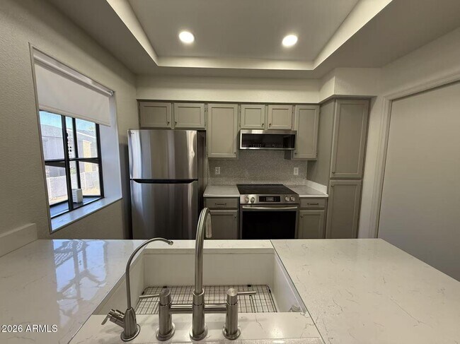 Building Photo - 1222 W Baseline Rd