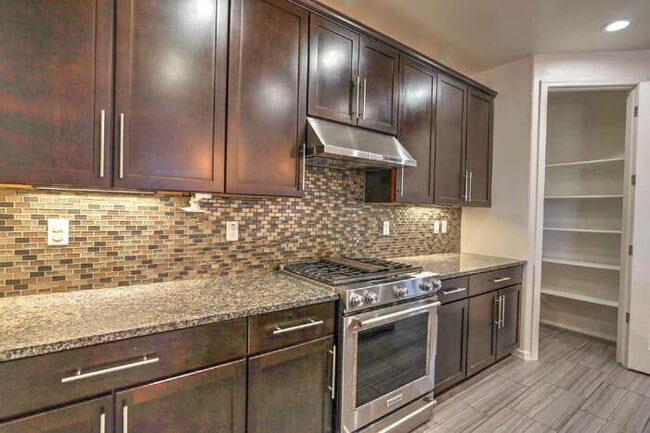 Building Photo - Northern Rancho Sahuarita