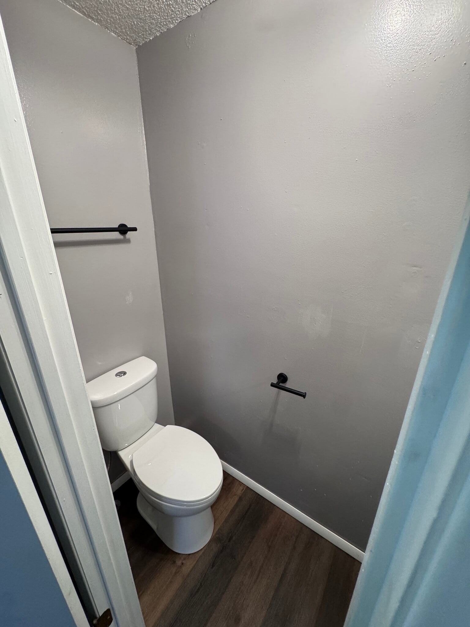 Half bath in master - 205 S Forester Dr