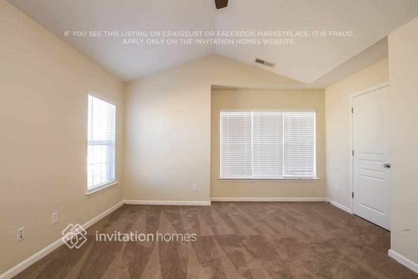 Building Photo - 3325 Glamorgan Ct