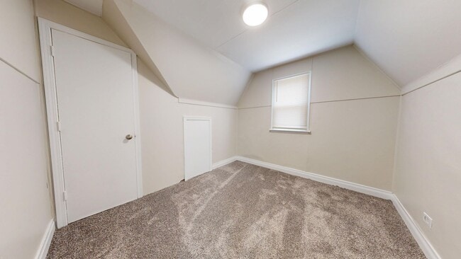 Building Photo - 113 Osceola Dr