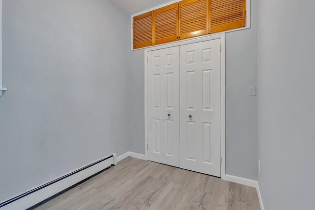 Building Photo - 42 Greenville Ave