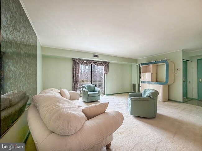 Building Photo - 44303 Delaire Landing Rd