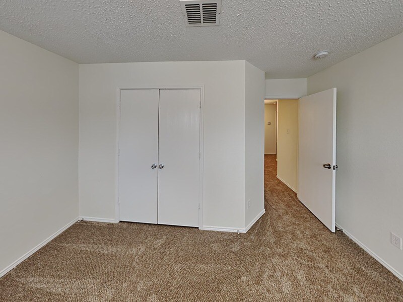 Building Photo - 4059 Hunters Creek Dr