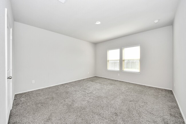 Building Photo - 21003 Seneca Willow Wy