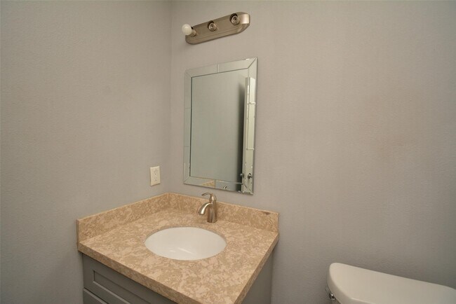 Building Photo - 12633 Memorial Dr