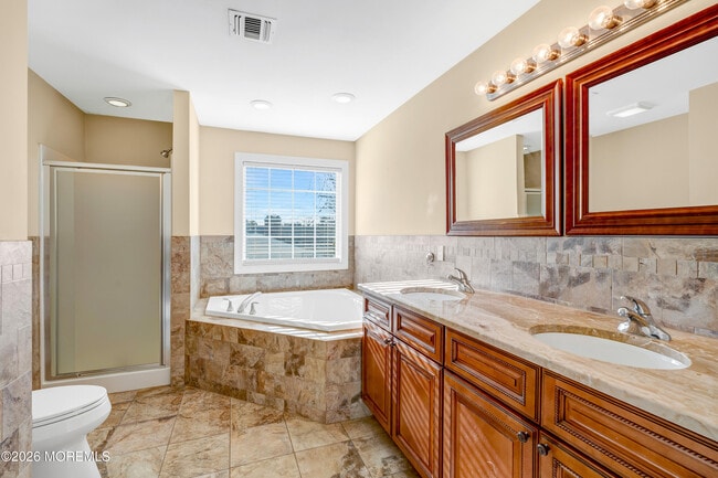 Building Photo - 1000 Eighth Ave