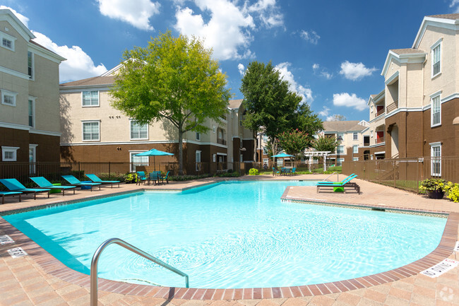 Building Photo - Cascade at Fountain Lake